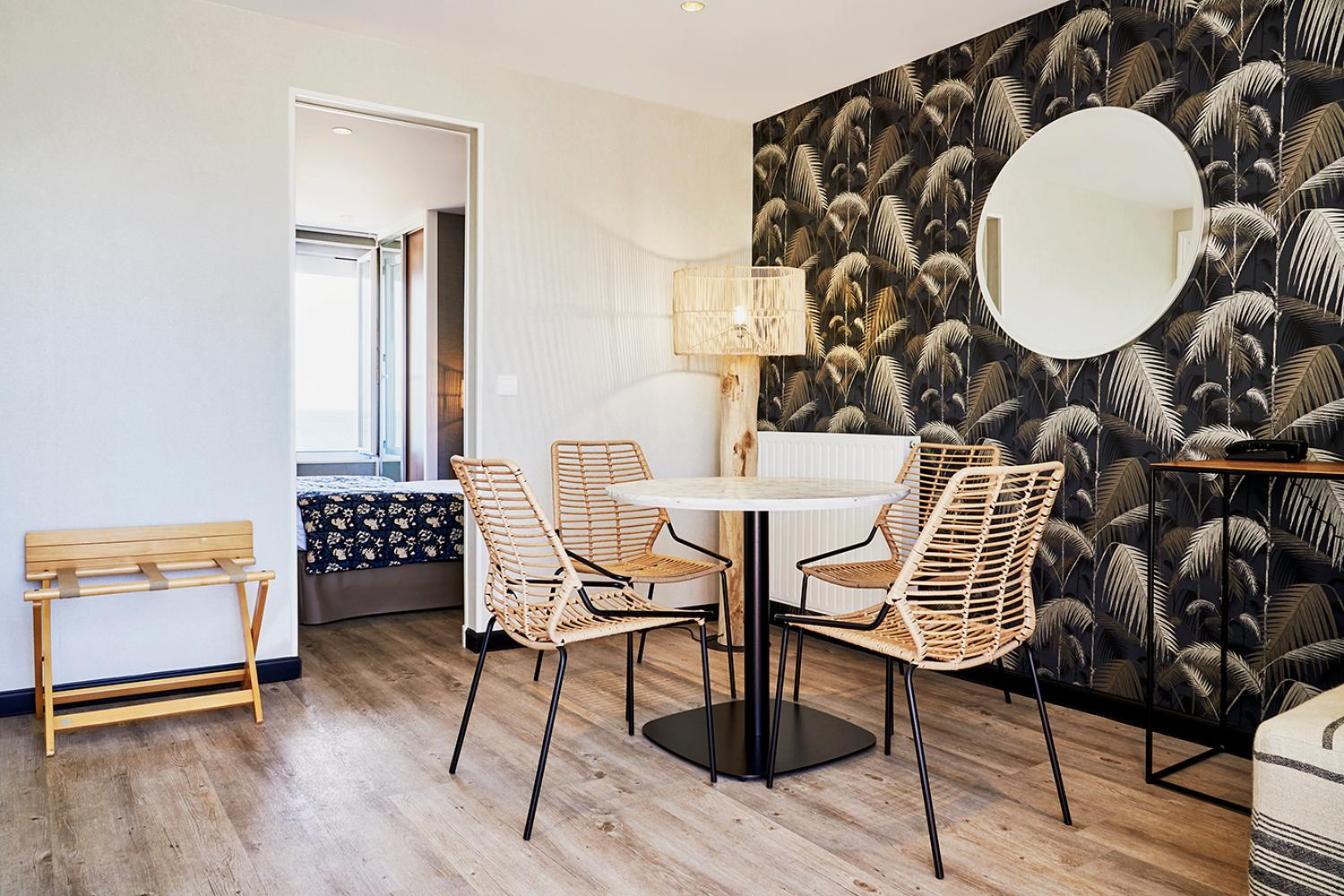 La Cremaillere Hotel-Restaurant Курсёль-сюр-Мер Экстерьер фото